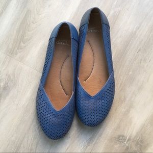 Dansko Neely flat